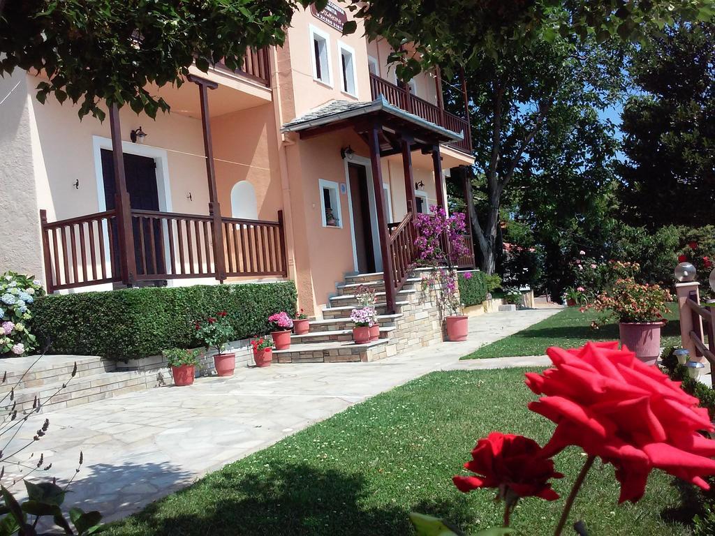 Hotel Alkmini Áyios Dhimítrios Exterior foto