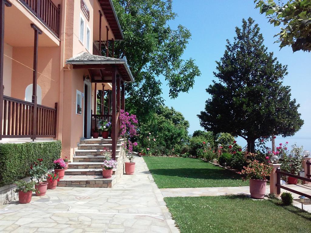 Hotel Alkmini Áyios Dhimítrios Exterior foto