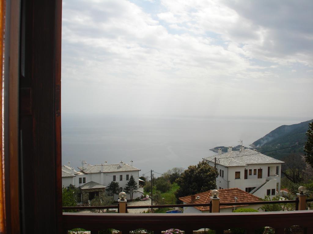 Hotel Alkmini Áyios Dhimítrios Exterior foto